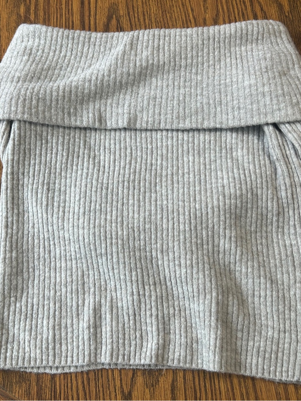 H&M Off-Shoulder Ribbed Sweater - Light Gray - Picture 2 of 3